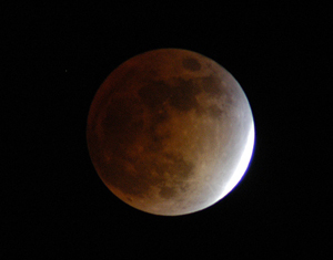Full Moon Lunar Eclipse_publicdomainNASA-72dpi